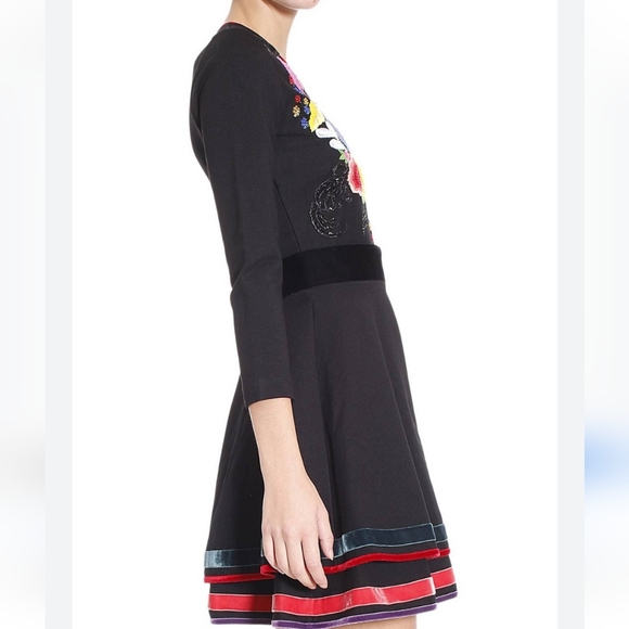 Just Cavalli Black Floral Embroidered Dress sz 40 - Picture 4 of 13